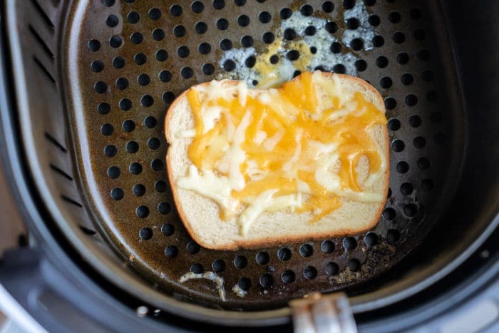 Ninja Foodi Air Fryer Toast - We Eat At Last