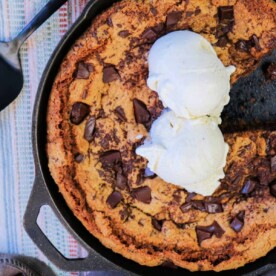 Cast Iron Chocolate Chip Cookie