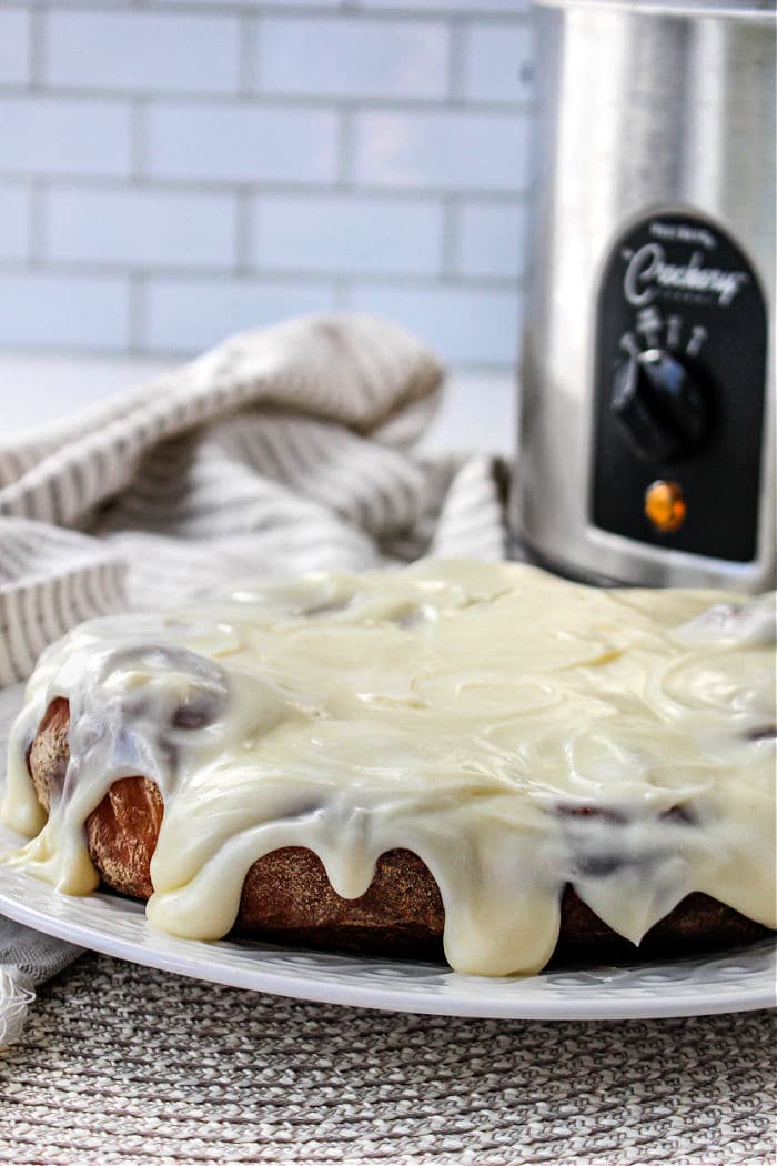 Homemade Crockpot Cinnamon Rolls