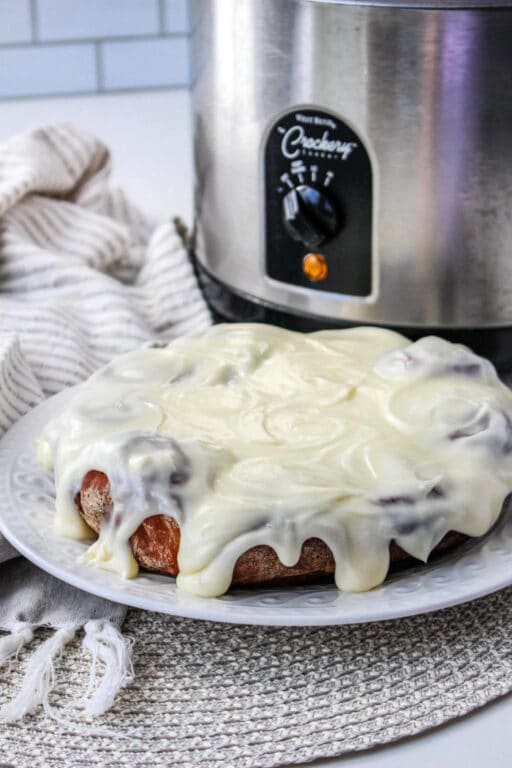Easy Slow Cooker Apple Cinnamon Rolls Pillsbury or Homemade
