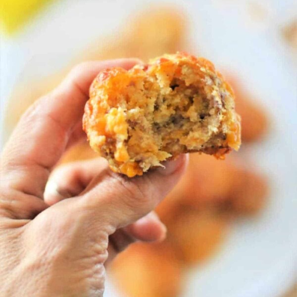 3 ingredient sausage balls