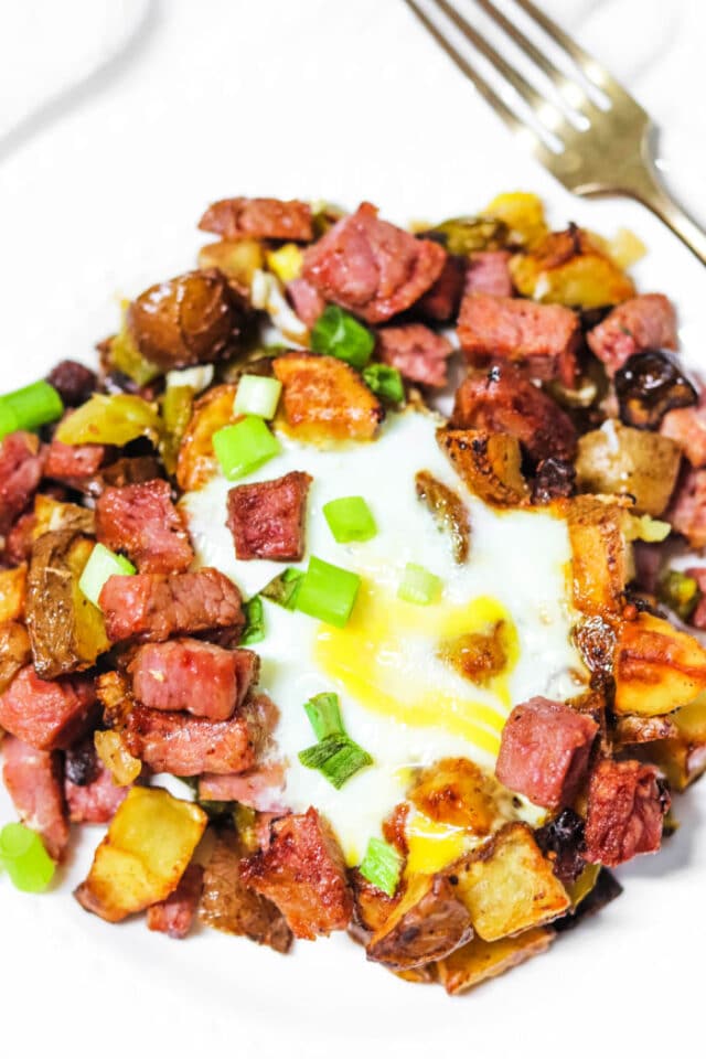 Air Fryer Corned Beef Hash with Eggs (or without) Ninja Foodi