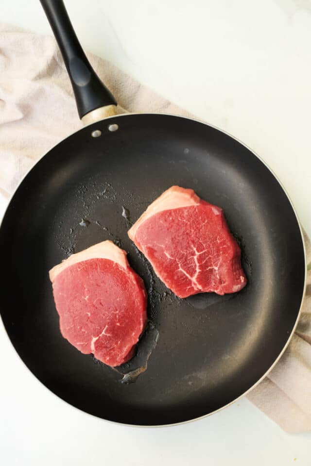 How to Cook Round Steak on the Stove And Frozen Round Steak