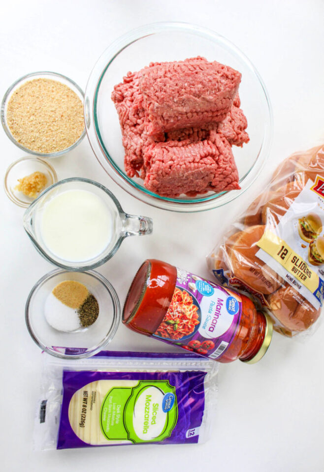 How to Cook Meatballs on the Stovetop in Sauce