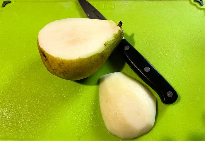 How to Cut a Pear in Half, into Slices, Cubed and Fancy