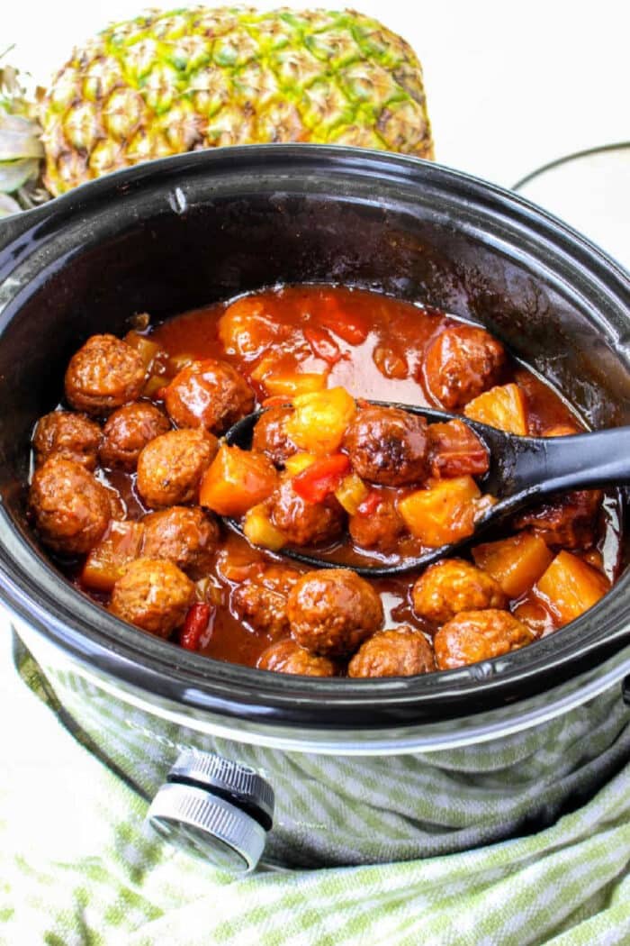 Slow-Cooker-Barbecue-Meatballs