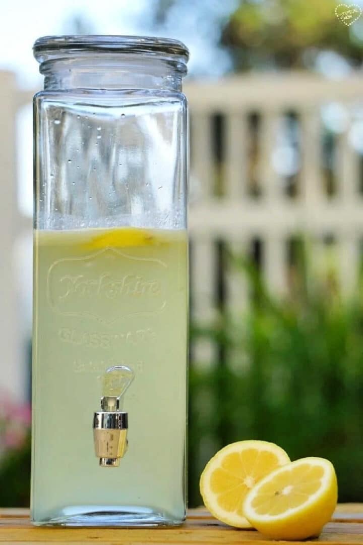 3 Ingredient Fresh Squeezed Lemonade Recipe Easy
