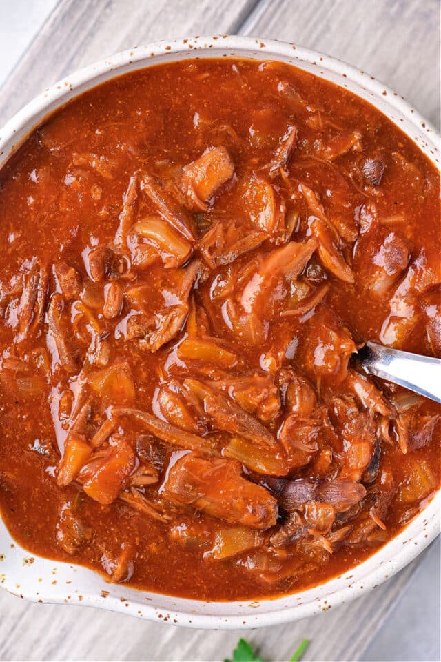 How to Make Turkey Neck Gravy with Turkey Neck Meat