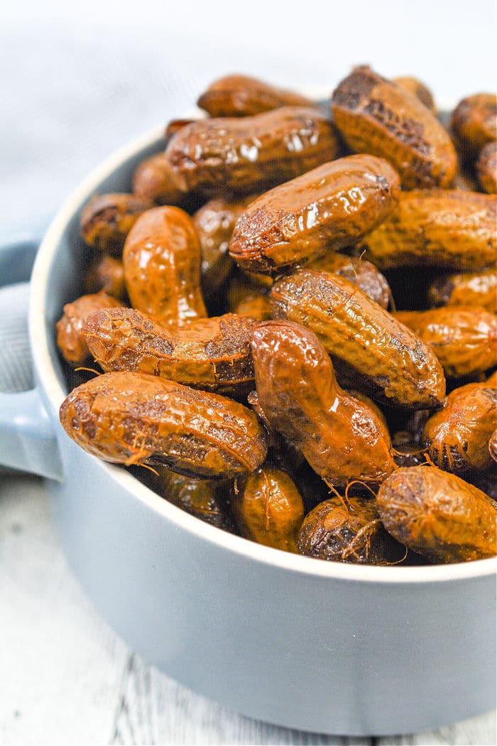 Crockpot Boiled Peanuts - Cajun Boiled Peanuts Slow Cooker