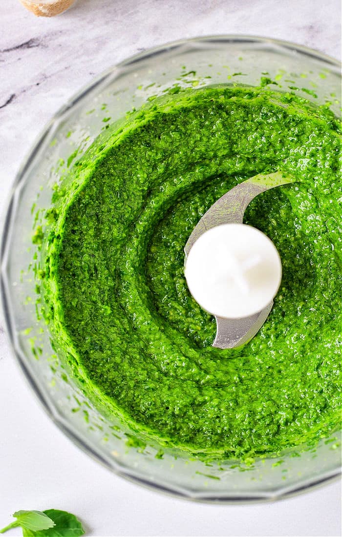 Pesto with Pine Nuts