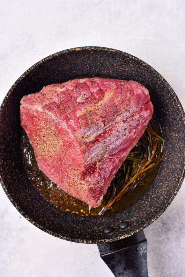 How to Cook Melt in the Mouth Roast Beef in the Oven