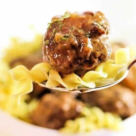 Meatballs-in-gravy