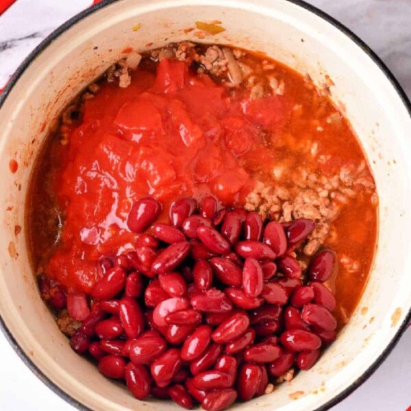 Chili-in-Dutch-Oven