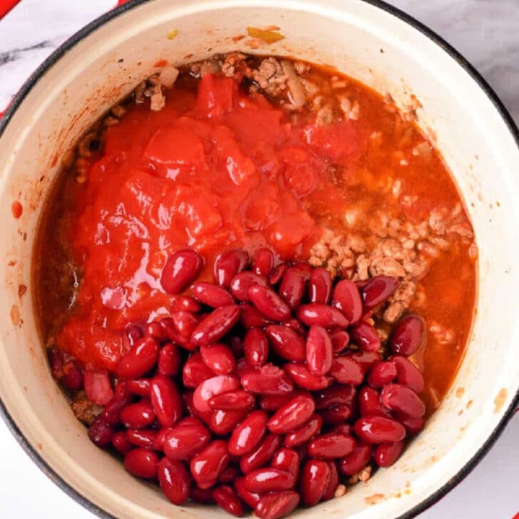 Easy Dutch Oven Chili Recipe Stovetop Chili with Beans or Not