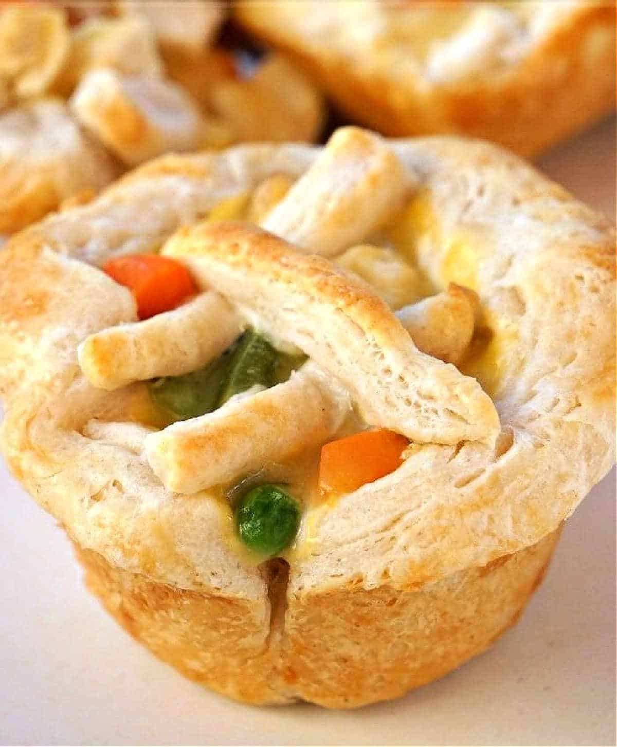 Easy Chicken Pot Pie Muffins with Biscuits - Muffin Tin Pot Pie