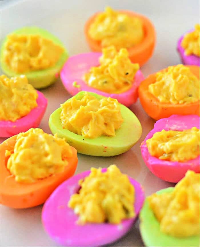 colored deviled eggs