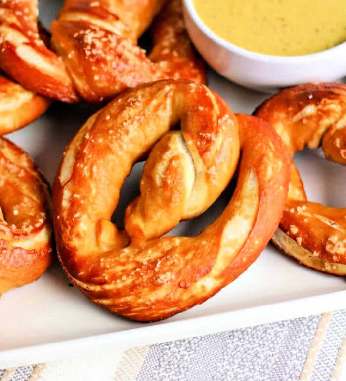 homemade soft pretzels