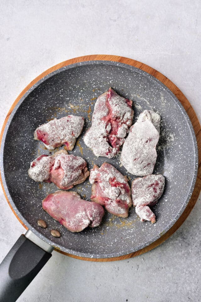 How to Cook Chicken Liver and Onions on Stove Chicken Livers