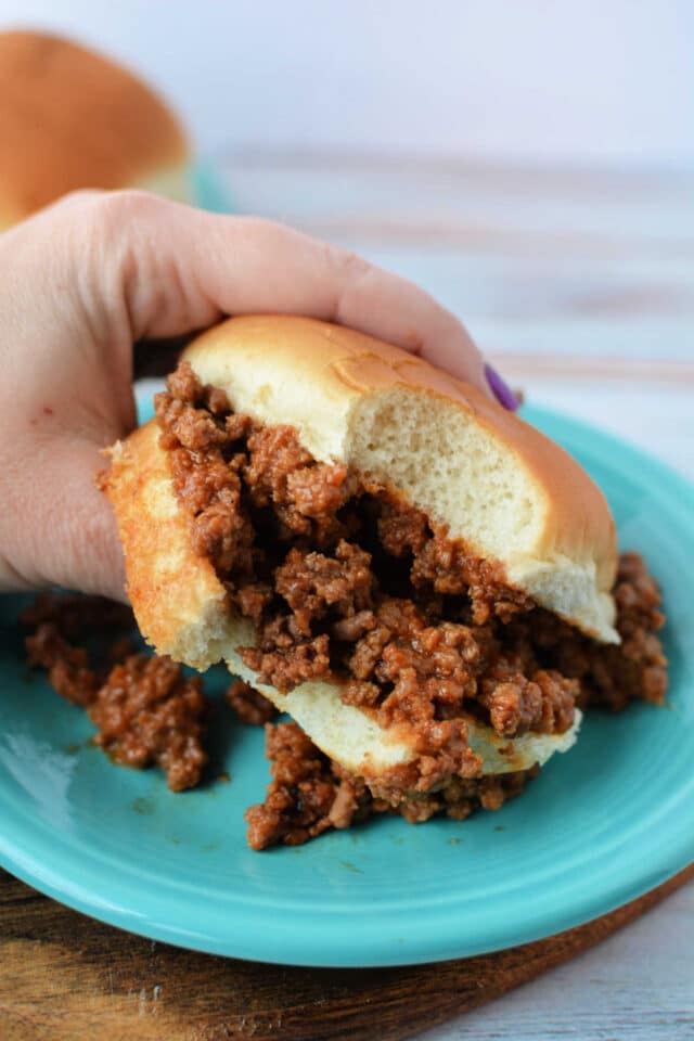 Slow Cooker Sloppy Joes Recipe (3 Ingredients)
