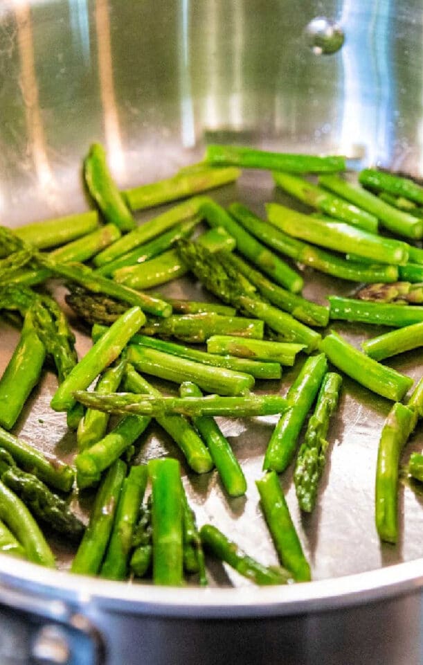 Pan Fried Asparagus with Butter Pan fried asparagus with butter