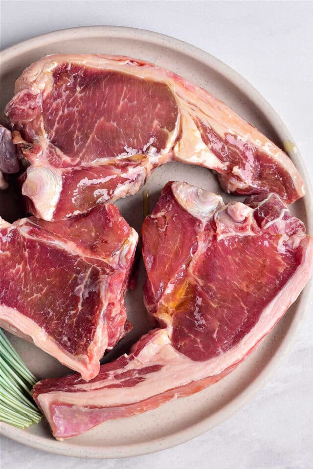 How Long to Cook Lamb Chops, Shoulder Chops, Loin, Ribs