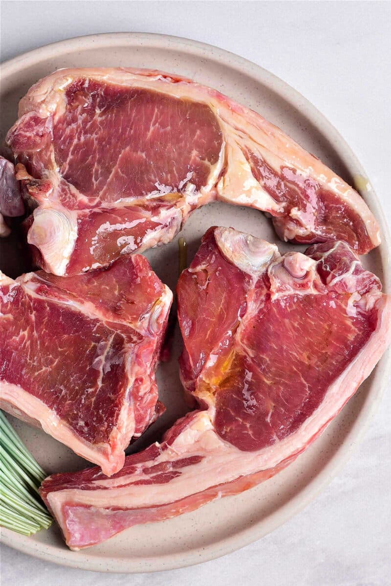How Long to Cook Lamb Chops, Shoulder Chops, Loin, Ribs