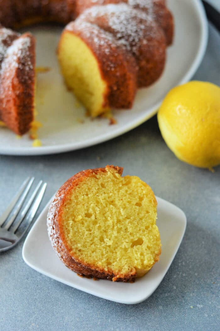 Lemon Cake in Bundt Pan