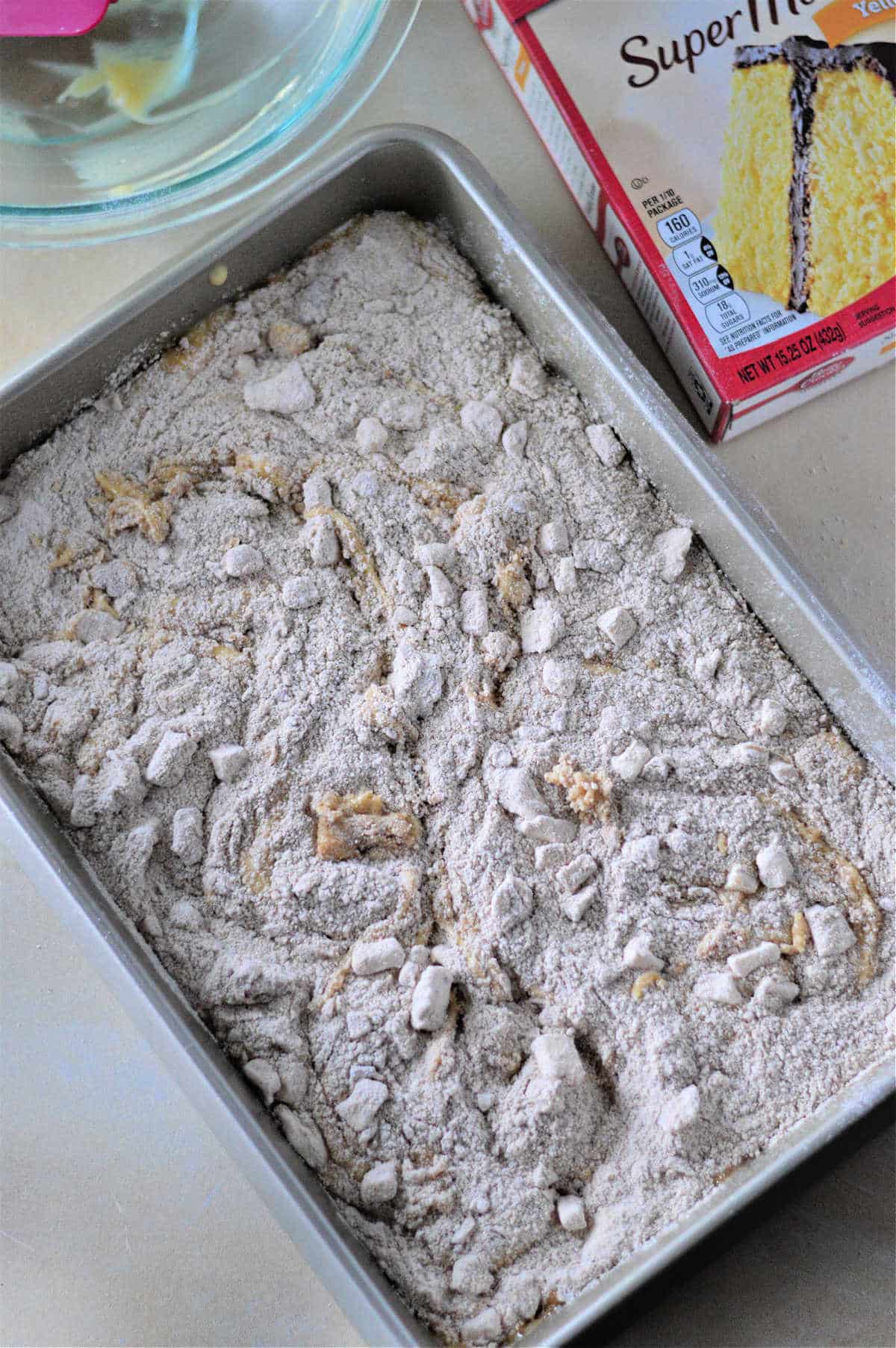 Coffee Cake with Yellow Cake Mix Cake Mix Coffee Cake Muffins