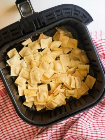 Frozen-Ravioli-in-Air-Fryer