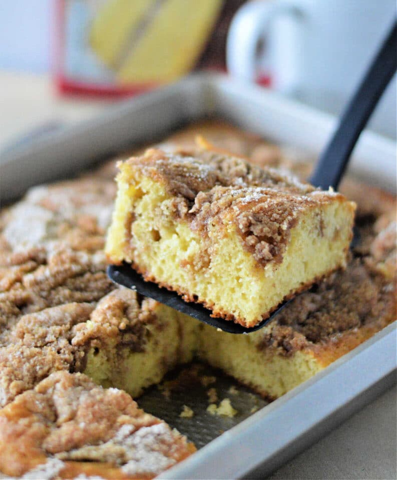 Coffee Cake with Yellow Cake Mix - Cake Mix Coffee Cake Muffins