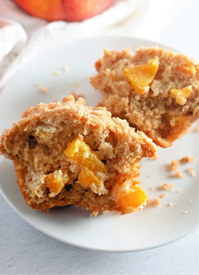 Peach Cobbler Muffins