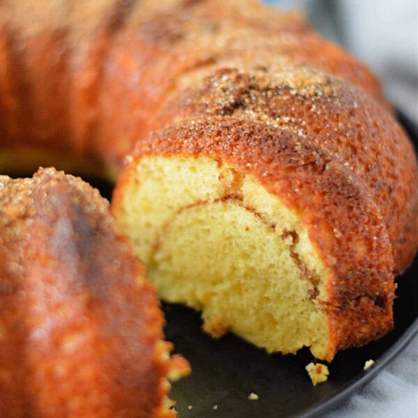 cinnamon sugar bundt cake