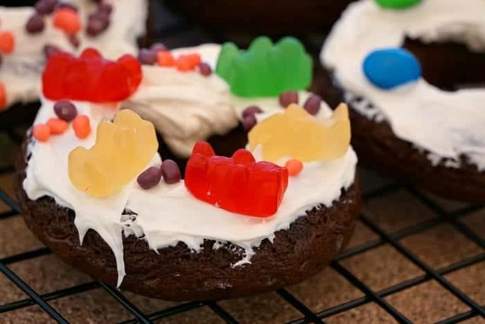 how to make doughnuts with cake mix