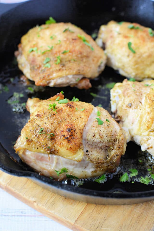 How Long to Bake Chicken Thighs at 425 Degrees in Oven