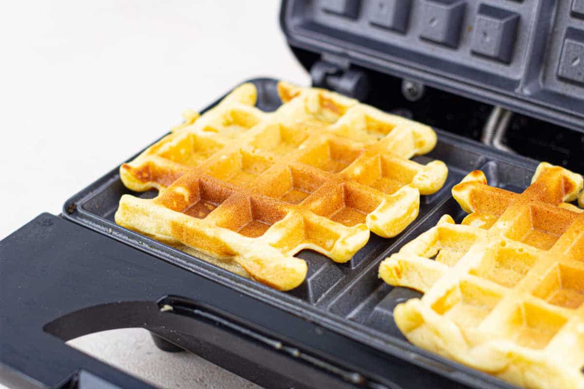 How to Make Cornmeal Waffles Waffles with Jiffy Corn Muffin Mix