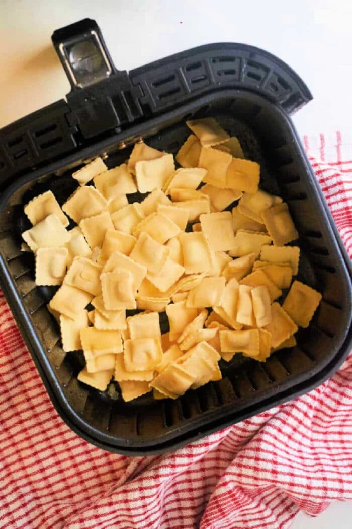 how to cook frozen ravioli in air fryer