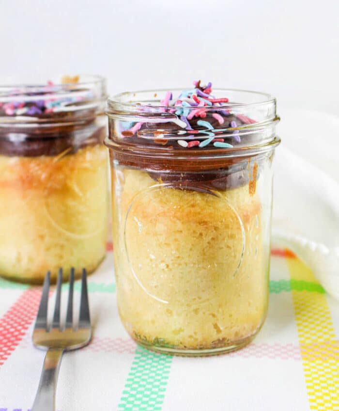 How to Bake Cake in a Jar