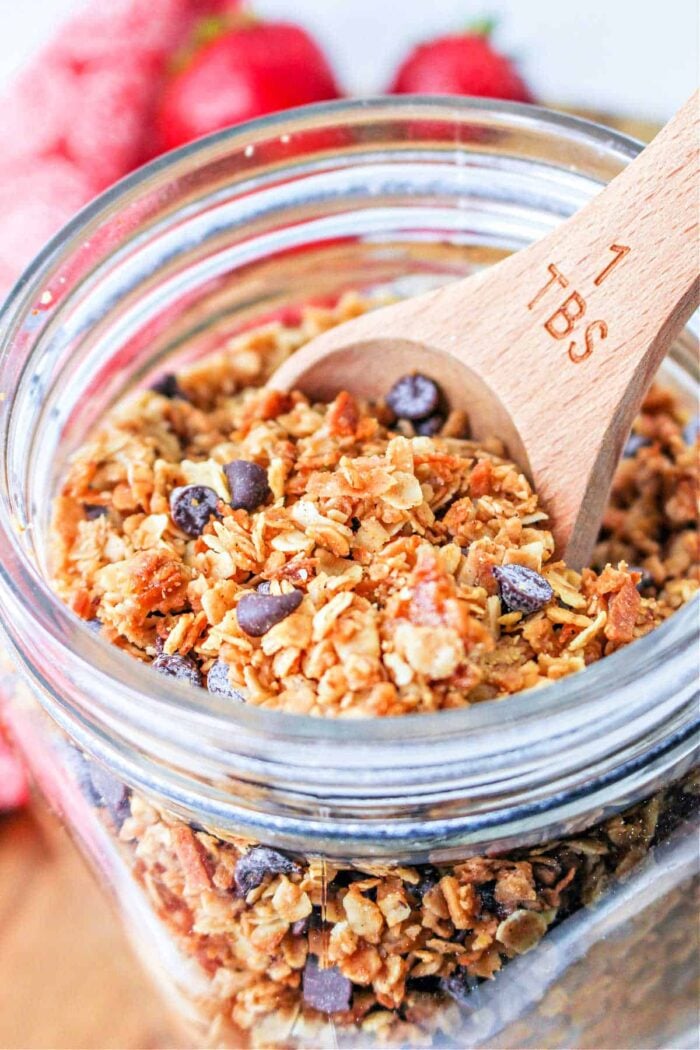 How to Make Homemade Granola