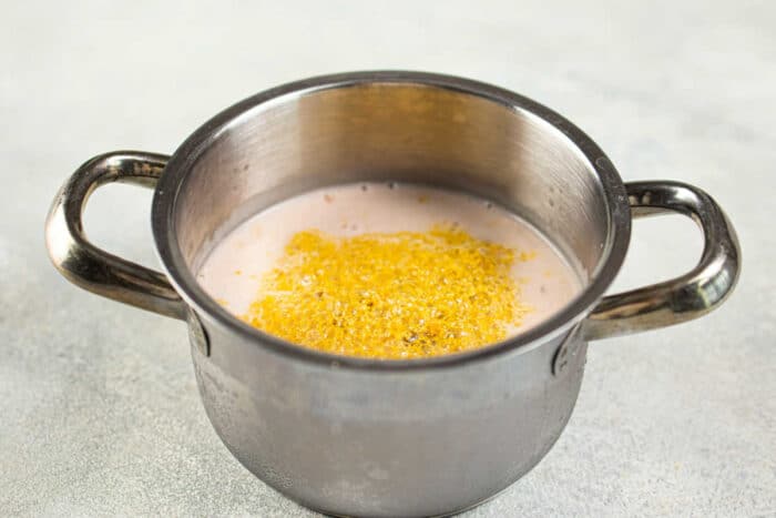 boiling tapioca pearls