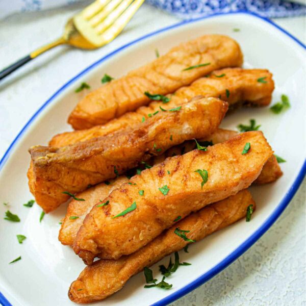 how to fry salmon with flour